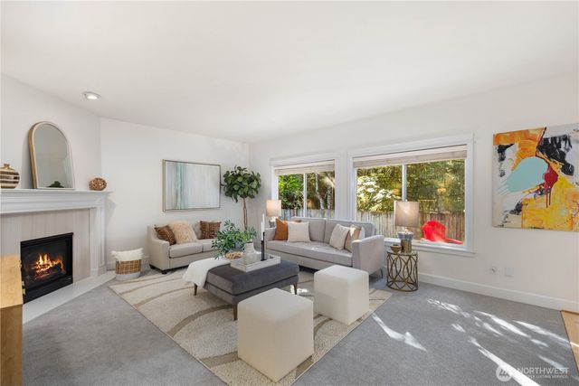 3117 222nd Court SE, Sammamish, WA 98075