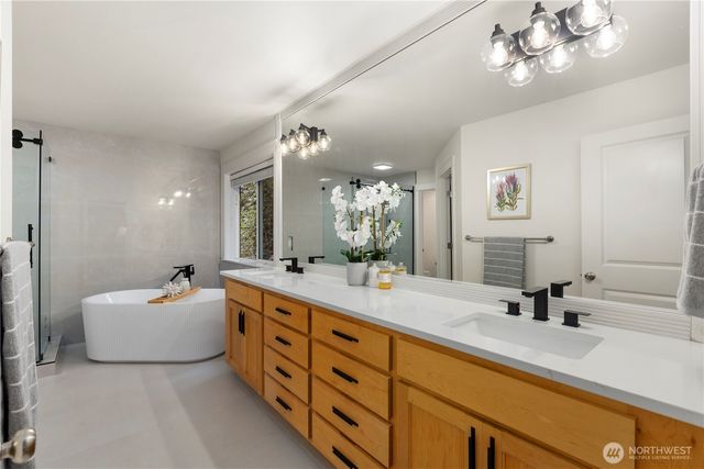 3117 222nd Court SE, Sammamish, WA 98075