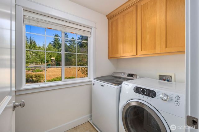 3117 222nd Court SE, Sammamish, WA 98075