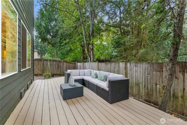 3117 222nd Court SE, Sammamish, WA 98075