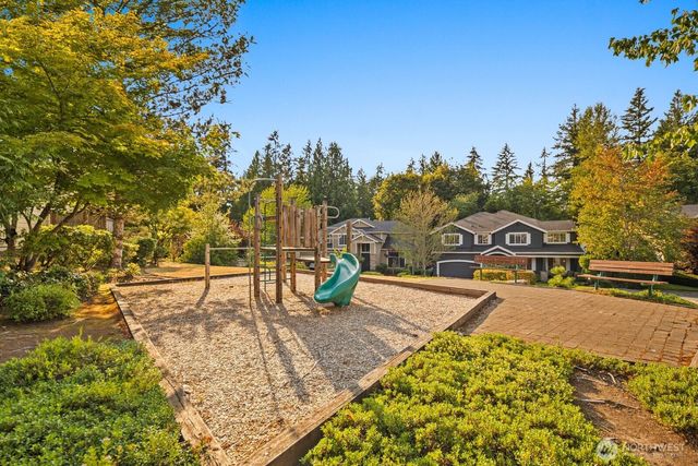 3117 222nd Court SE, Sammamish, WA 98075