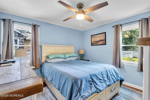 168 W End Avenue, Island Heights, NJ 08732