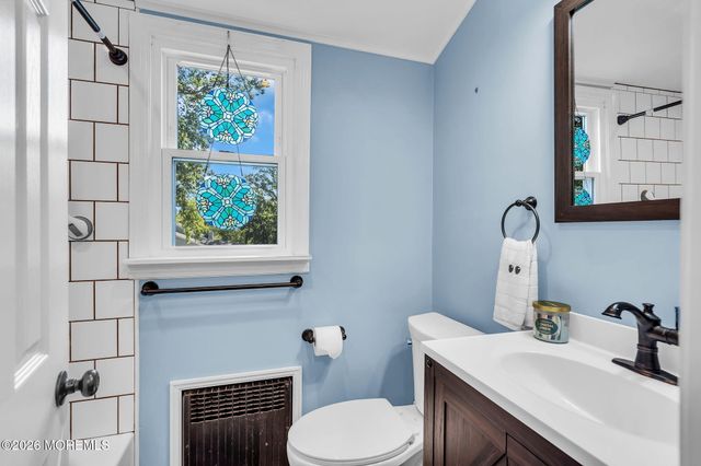 168 W End Avenue, Island Heights, NJ 08732