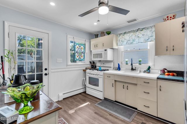 168 W End Avenue, Island Heights, NJ 08732