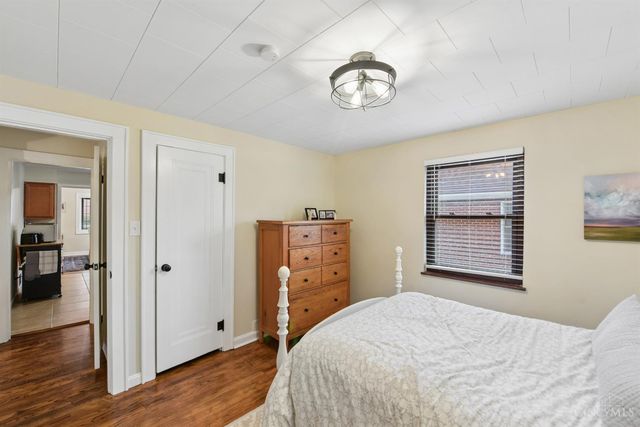 3827 Thornton Drive, Cincinnati, OH 45236