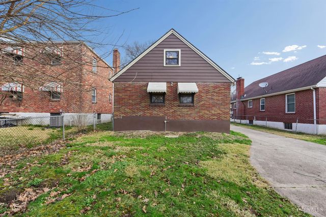 3827 Thornton Drive, Cincinnati, OH 45236