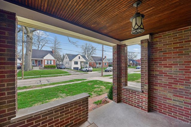 3827 Thornton Drive, Cincinnati, OH 45236