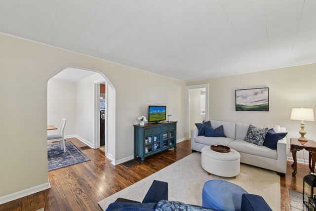 3827 Thornton Drive, Cincinnati, OH 45236