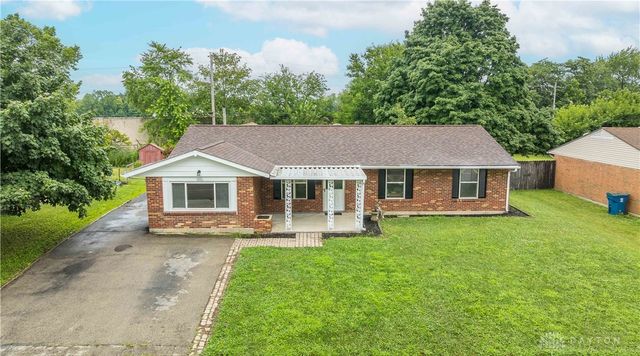 7221 Serpentine Drive, Dayton, OH 45424