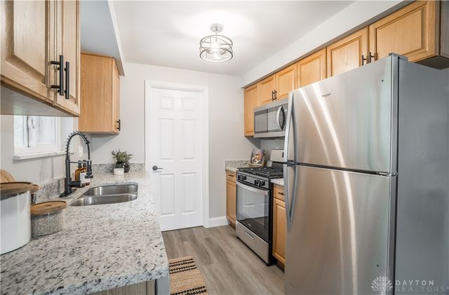 7221 Serpentine Drive, Dayton, OH 45424