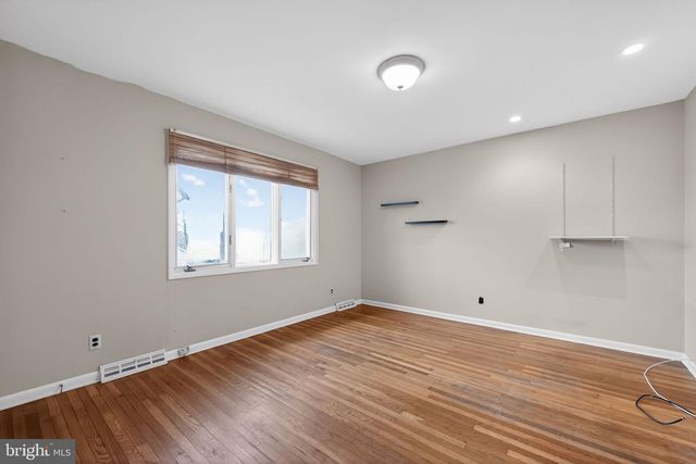 1017 OWL LN, Cherry Hill, NJ 08003