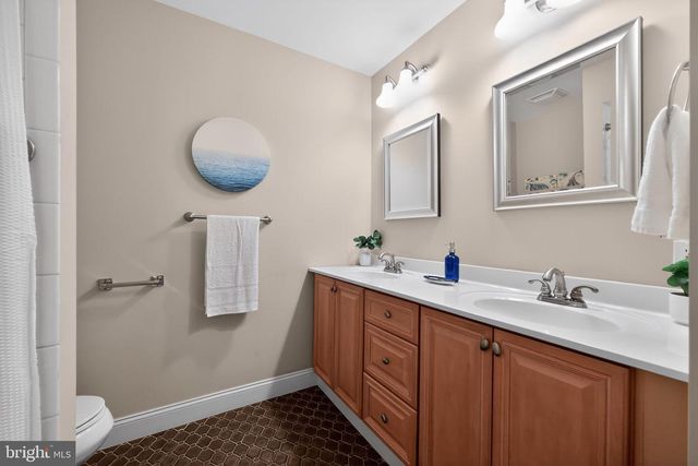 1017 OWL LN, Cherry Hill, NJ 08003