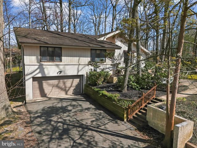 1017 OWL LN, Cherry Hill, NJ 08003