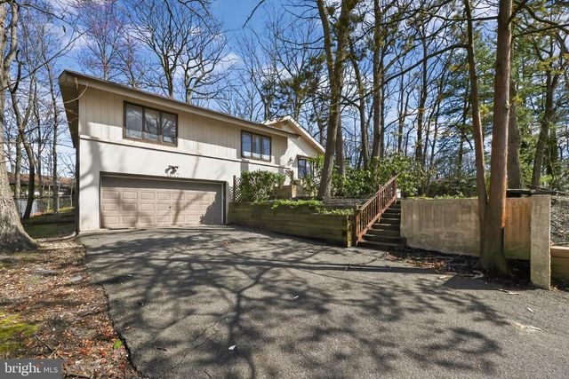 1017 OWL LN, Cherry Hill, NJ 08003