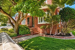 85-65 67th Drive, Rego Park, NY 11374