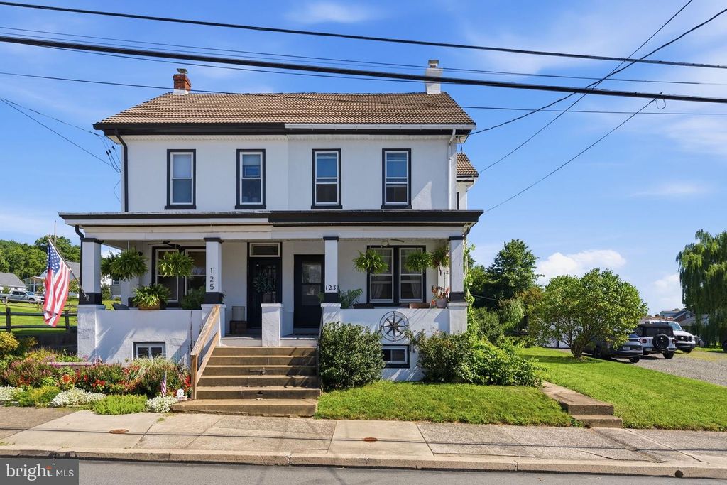 123 N CHURCH ST, BALLY, PA 19503 — photo 2