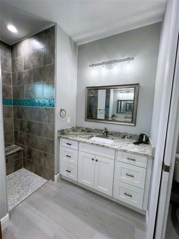 250 ROTONDA BOULEVARD E, Rotonda West, FL 33947