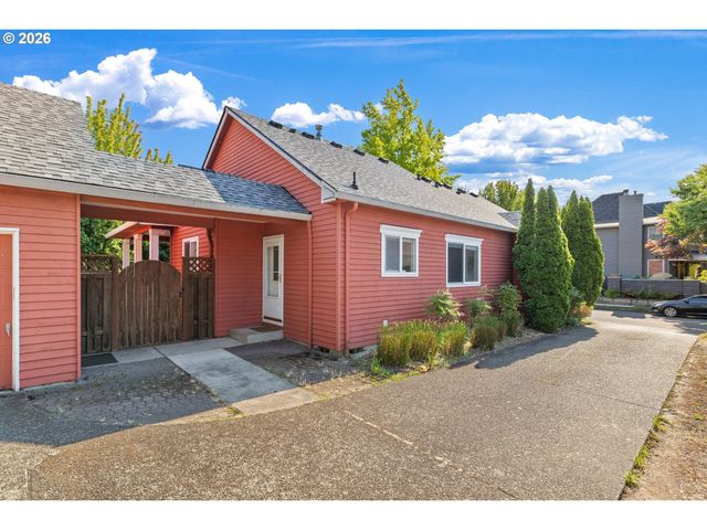 1012 Ne MULTNOMAH Dr, Fairview, OR 97024