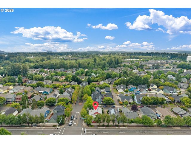 1012 Ne MULTNOMAH Dr, Fairview, OR 97024