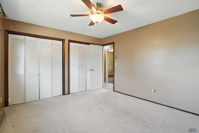 4708 HOWIE DR, Rapid City, SD 57702