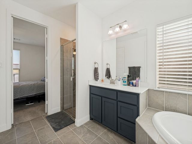 6048 Mango Drive, Sanger, TX 76266