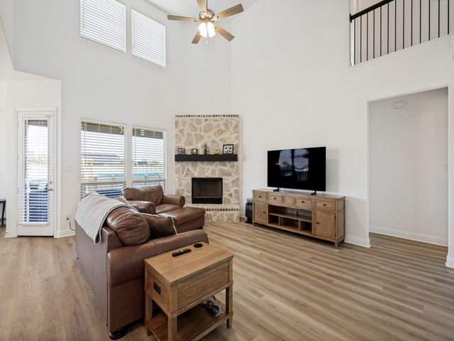 6048 Mango Drive, Sanger, TX 76266
