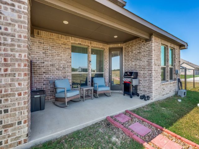 6048 Mango Drive, Sanger, TX 76266