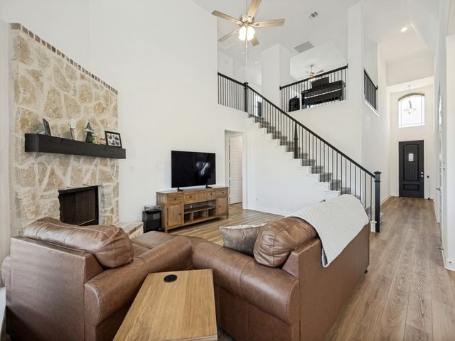 6048 Mango Drive, Sanger, TX 76266
