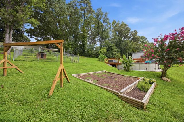 896 Ponderosa Drive, Soddy Daisy, TN 37379