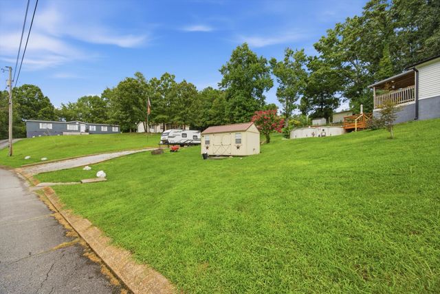 896 Ponderosa Drive, Soddy Daisy, TN 37379
