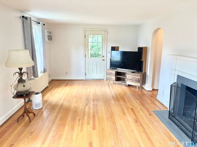68 Princeton Street, Manchester, CT 06042