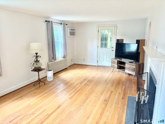 68 Princeton Street, Manchester, CT 06042