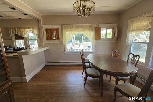 15 Warren Street, New London, CT 06320