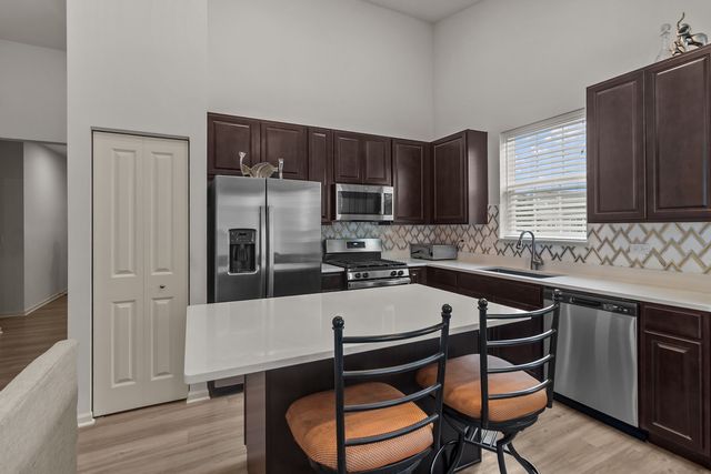 9135 Nash Court, Huntley, IL 60142