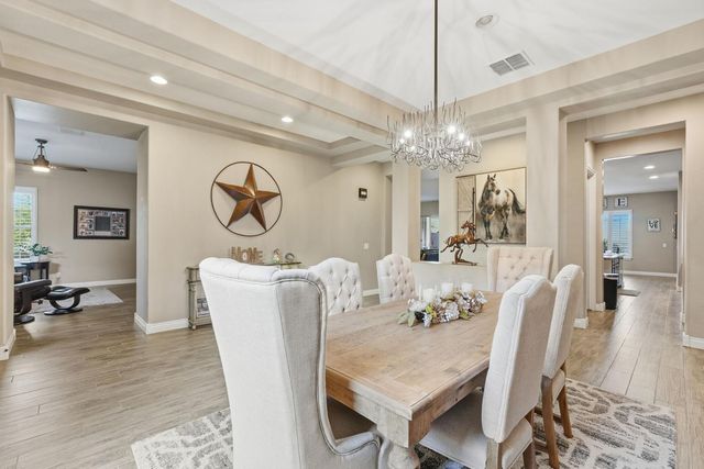 10702 E Lumiere Avenue, Mesa, AZ 85212