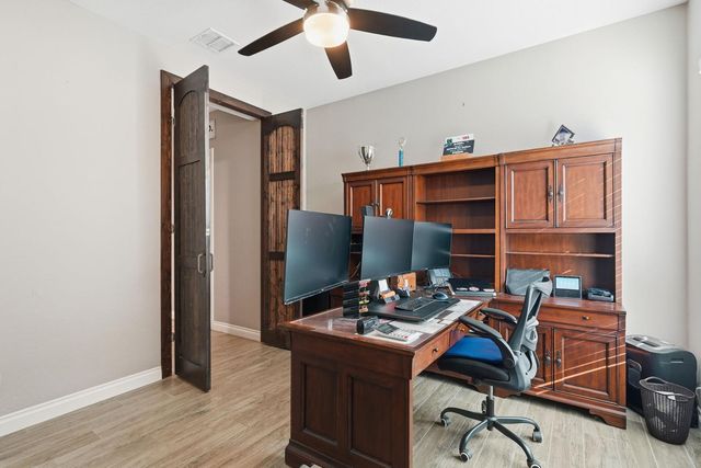 10702 E Lumiere Avenue, Mesa, AZ 85212
