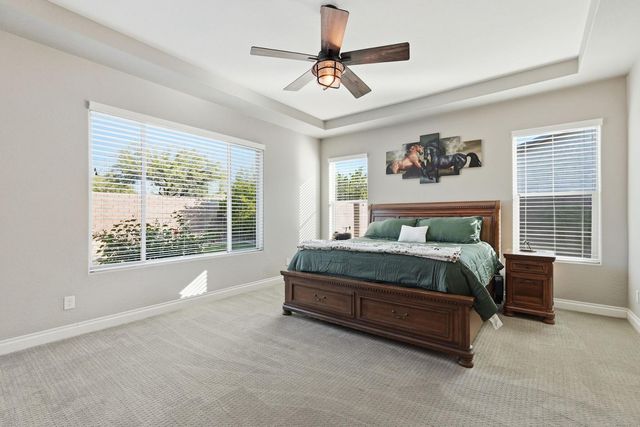 10702 E Lumiere Avenue, Mesa, AZ 85212