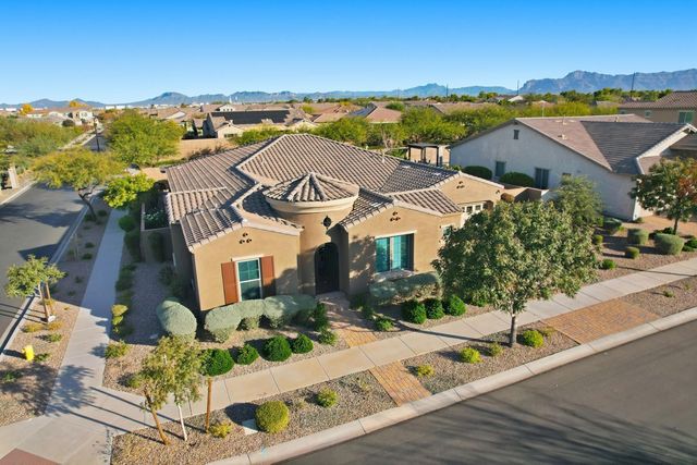 10702 E Lumiere Avenue, Mesa, AZ 85212