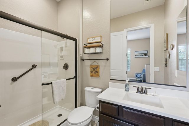 10702 E Lumiere Avenue, Mesa, AZ 85212