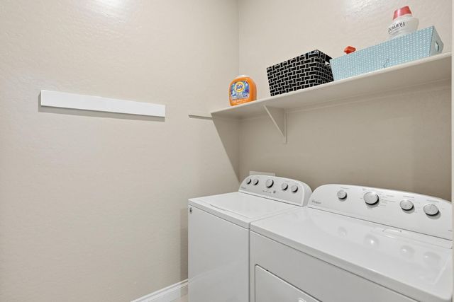 10702 E Lumiere Avenue, Mesa, AZ 85212