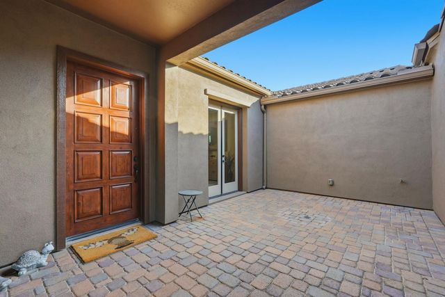 10702 E Lumiere Avenue, Mesa, AZ 85212