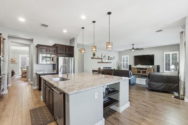 10702 E Lumiere Avenue, Mesa, AZ 85212