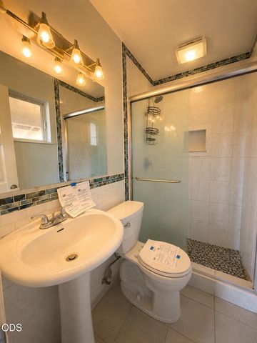 1517 Oleander Street, Medford, OR 97504