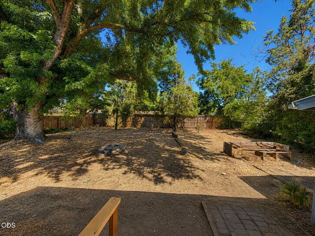 1517 Oleander Street, Medford, OR 97504