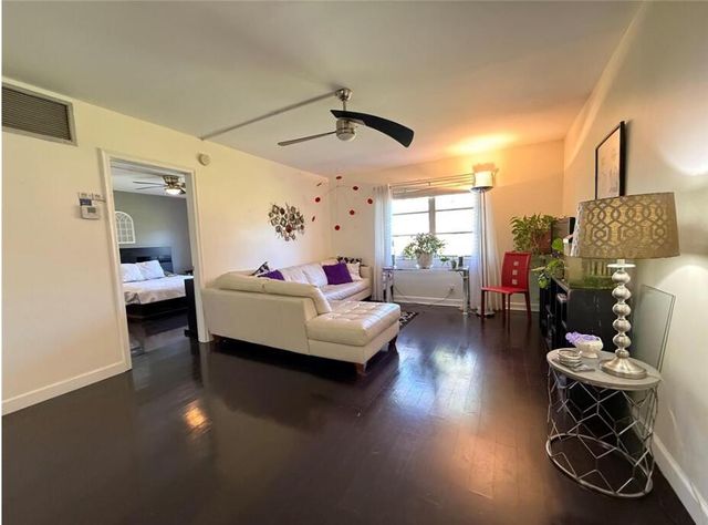 1950 N Andrews Avenue 103d, Wilton Manors, FL 33311