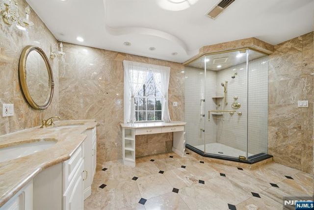 319 Truman Drive, Cresskill, NJ 07626