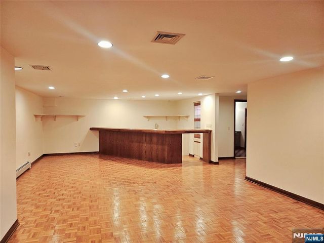 319 Truman Drive, Cresskill, NJ 07626