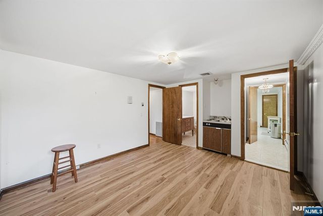 319 Truman Drive, Cresskill, NJ 07626