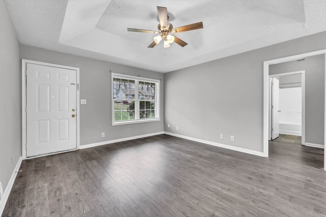 356 Donna Dr, Clarksville, TN 37042