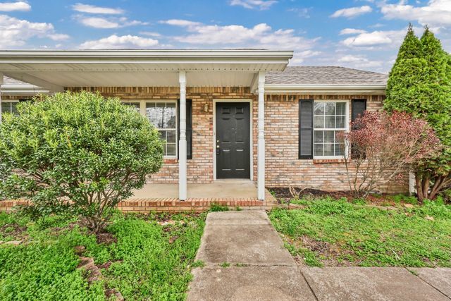 356 Donna Dr, Clarksville, TN 37042